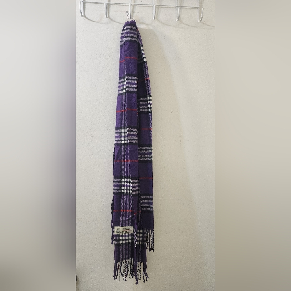 Avanti Purple Plaid Scarf‎ with Fringe, Cashemire.